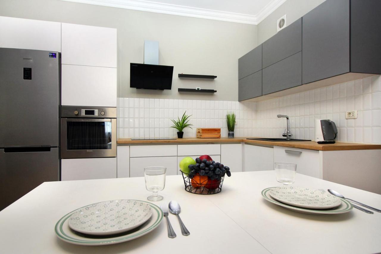 Perfect Spacious Apartment 356 Almaty Exterior foto